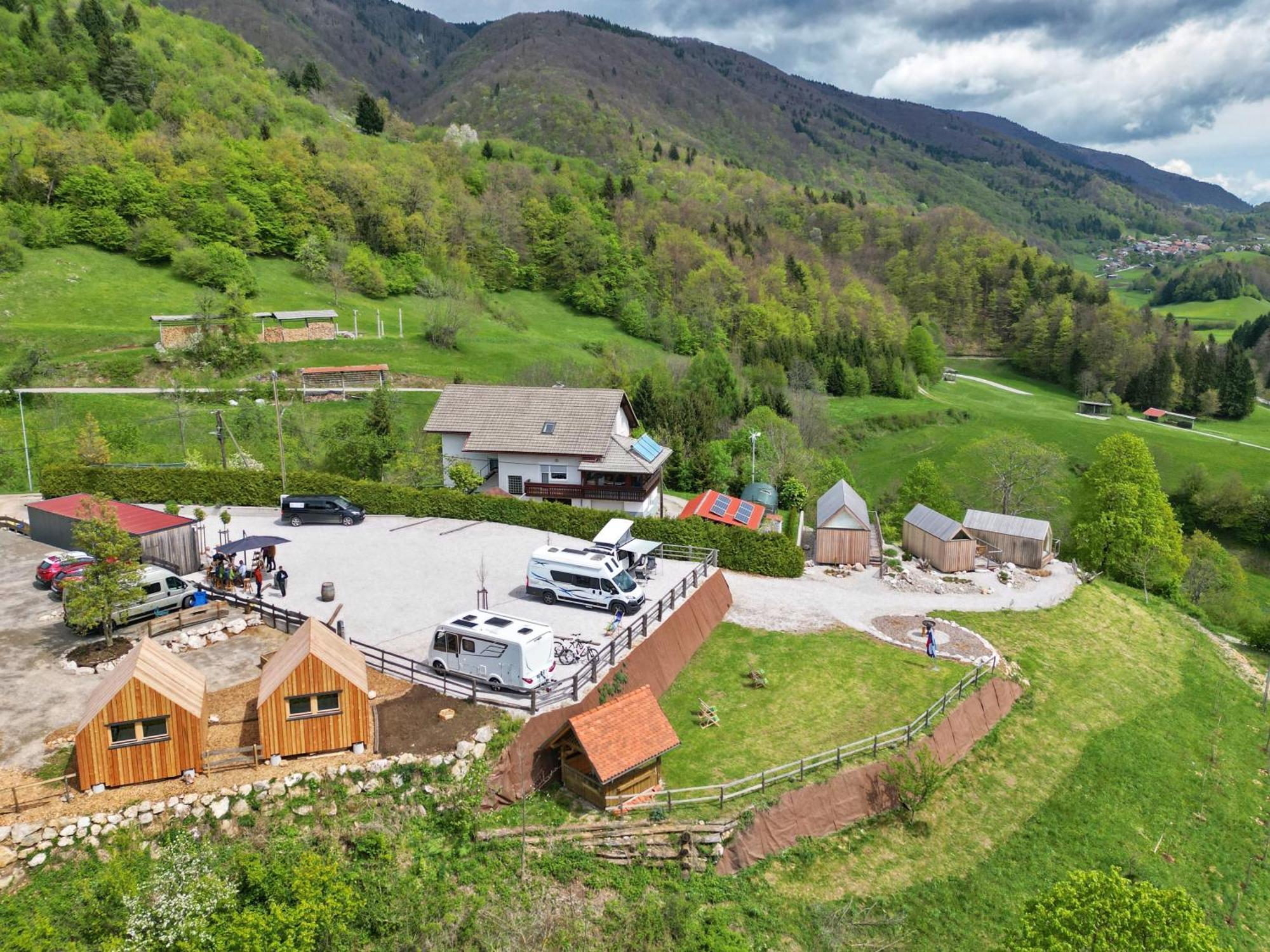 Golife Center Glamping Laze v Tuhinju Exterior foto